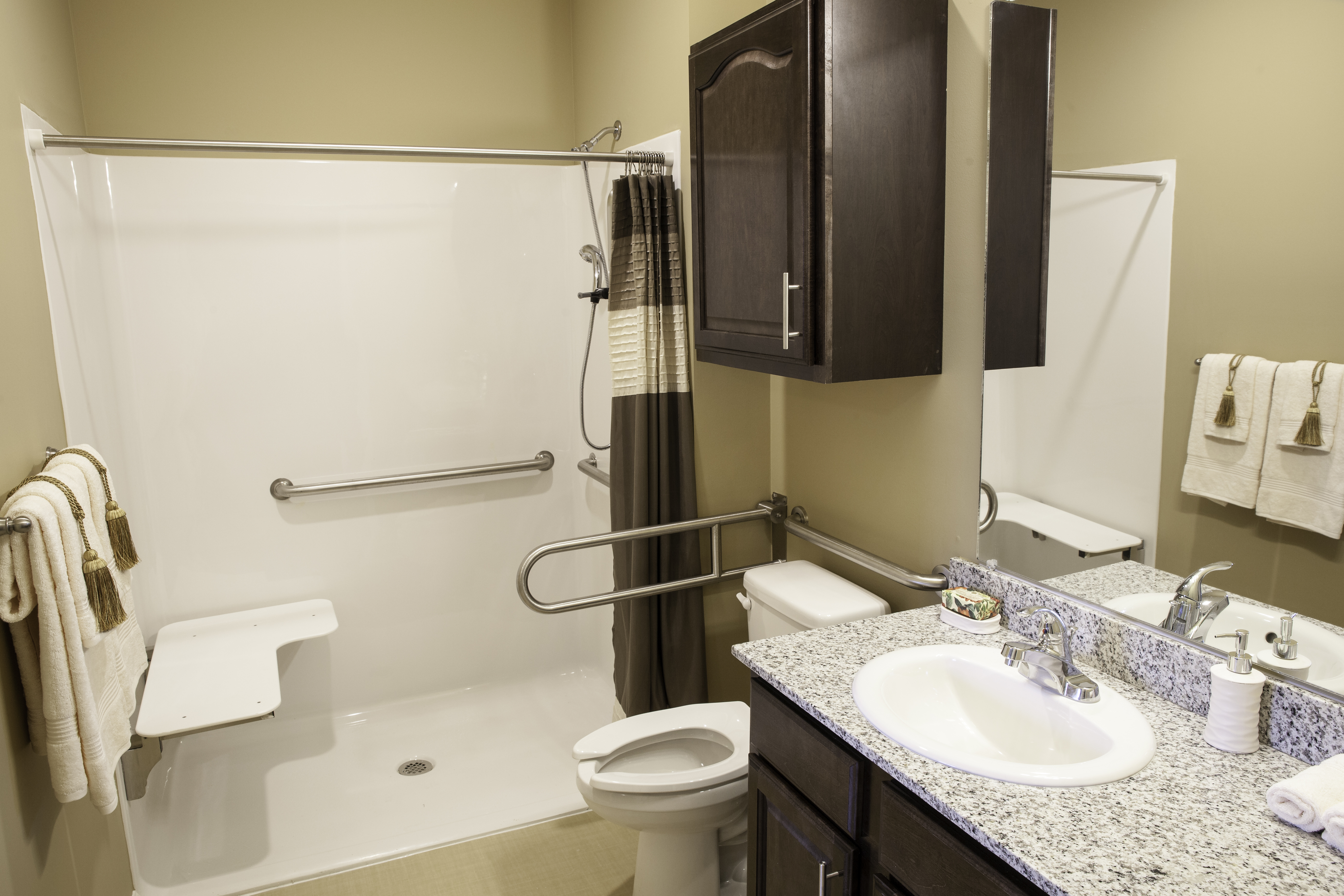 Aspen of Brookhaven Room Features: single and double occupancy suites